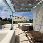 Kaniaris Sunset House