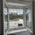 Kaniaris Sunset House