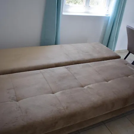 Lovely View פארוס