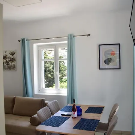 Lovely View פארוס