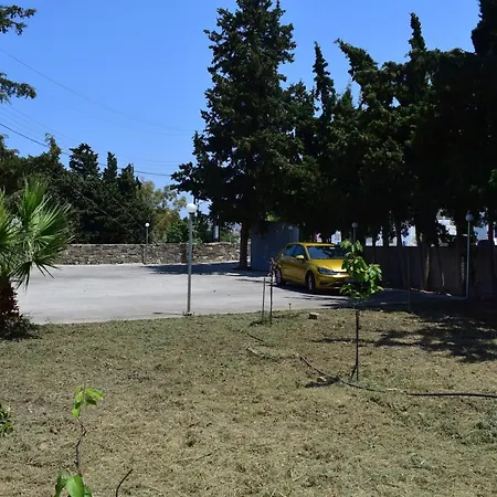 Lovely View * פארוס