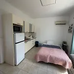 Kaniaris Sunset House