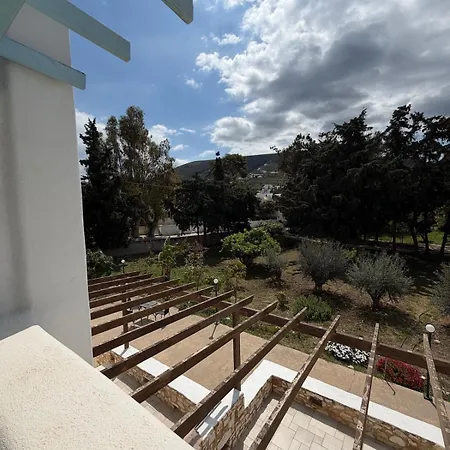 Kaniaris Sunset House